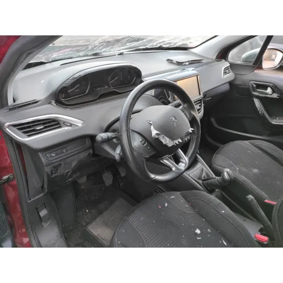 PEUGEOT 208 '2019 1.2 16V VTI GRANATE