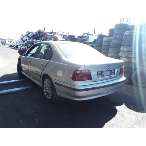 BMW SERIE 5 BERLINA (E39) '2000 * PLATA