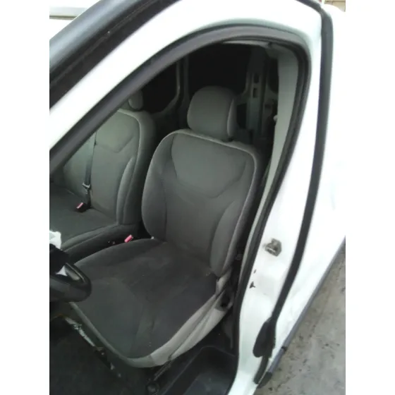 OPEL VIVARO FURGON/COMBI (07.2006 =>) '2009 2.0 16V CDTI BLANCO