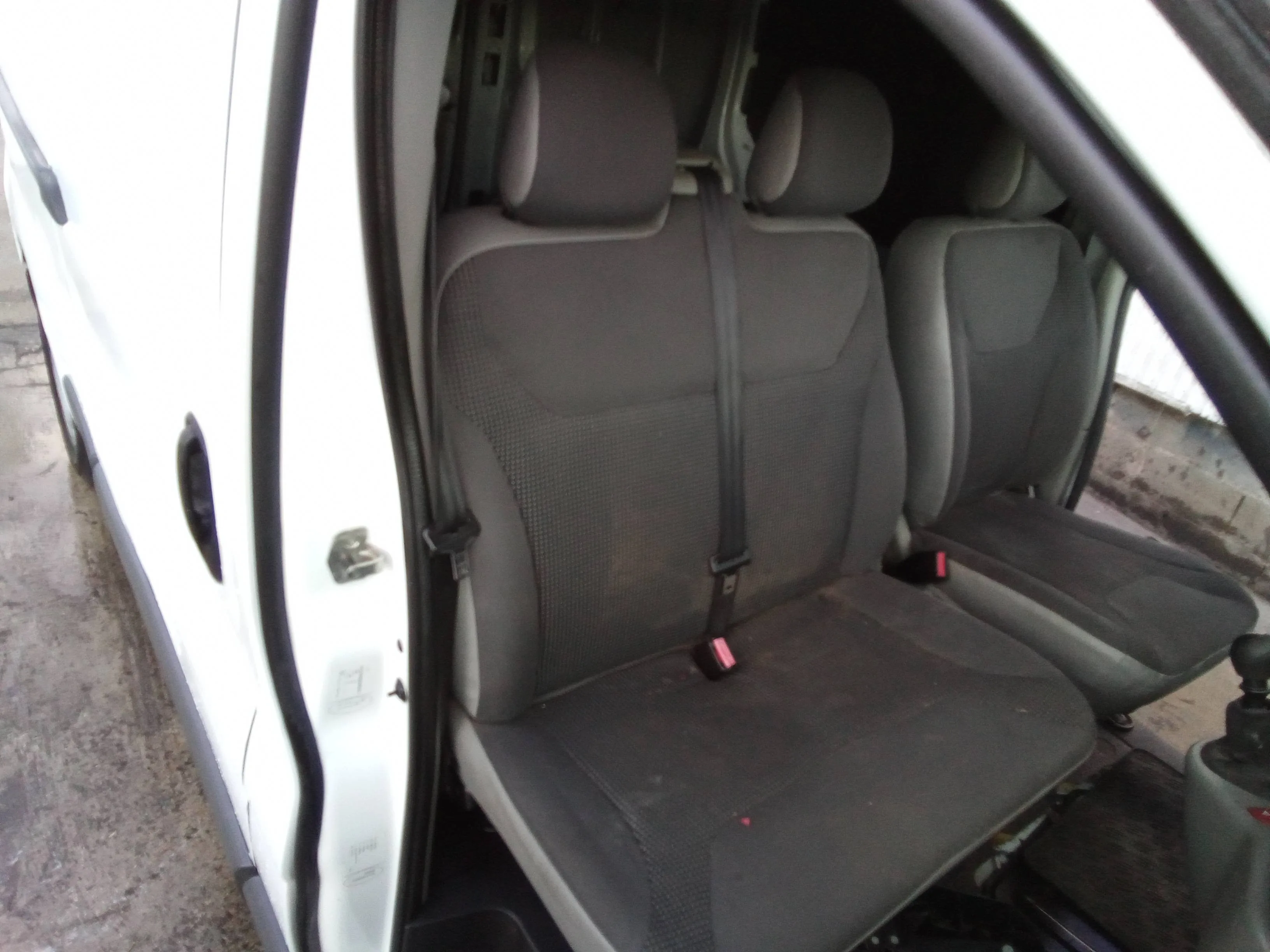 OPEL VIVARO FURGON/COMBI (07.2006 =>) OPEL VIVARO FURGON/COMBI (07.2006 =>) '2009 2.0 16V CDTI BLANCO 2006