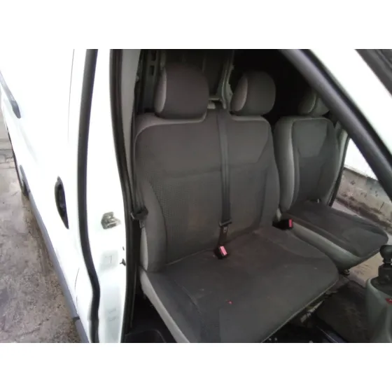 OPEL VIVARO FURGON/COMBI (07.2006 =>) '2009 2.0 16V CDTI BLANCO