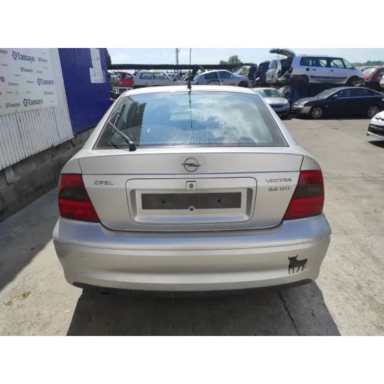OPEL VECTRA B BERLINA '2001 2.2 16V DTI CAT (Y 22 DTR / L50) PLATA