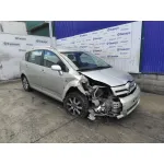 TOYOTA COROLLA VERSO (R1) TOYOTA COROLLA VERSO (R1) '2004 2.0 TURBODIESEL CAT GRIS 2004
