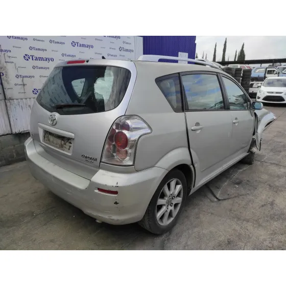 TOYOTA COROLLA VERSO (R1) '2004 2.0 TURBODIESEL CAT GRIS