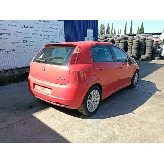 FIAT PUNTO BERLINA (188) '2008 * ROJO