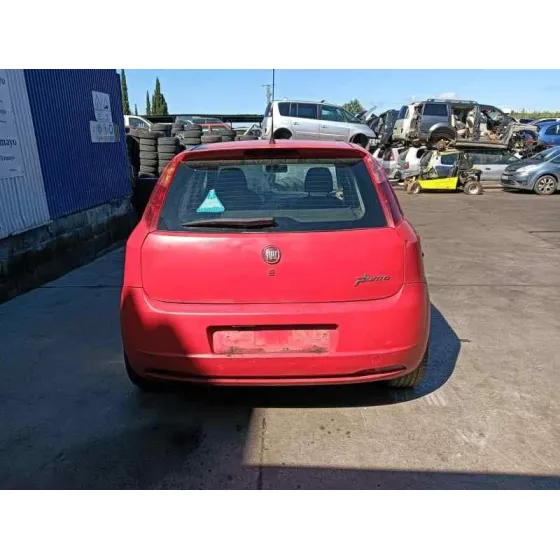 FIAT PUNTO BERLINA (188) '2008 * ROJO