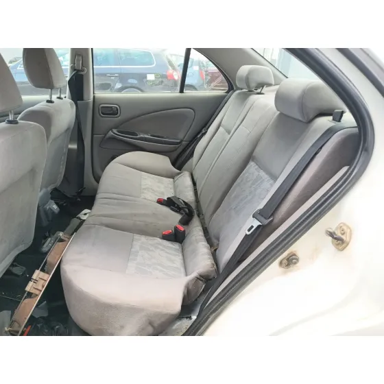 Nissan ALMERA II HATCHBACK (N16) 2000
