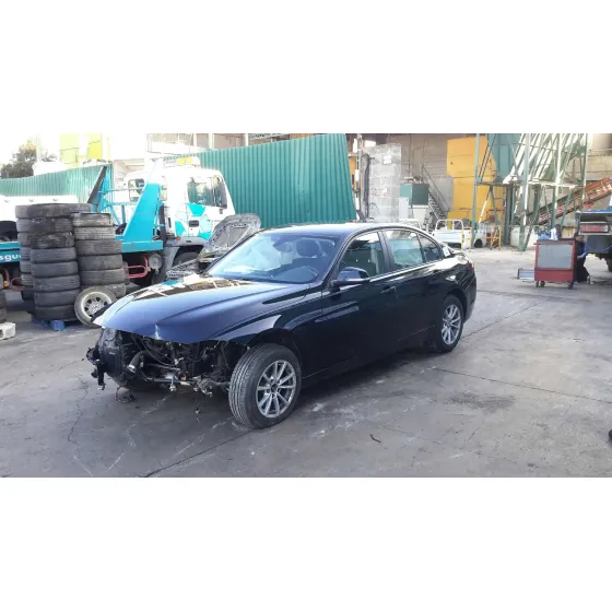 BMW SERIE 3 LIM. (F30) '2015 318D NEGRO