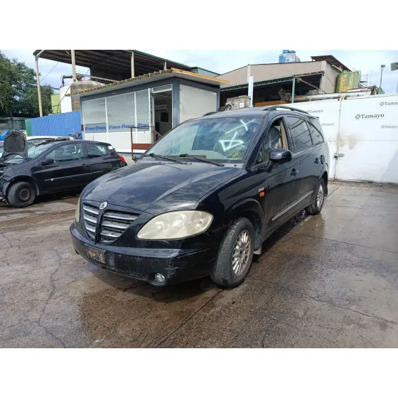 SSANGYONG RODIUS '2006 *