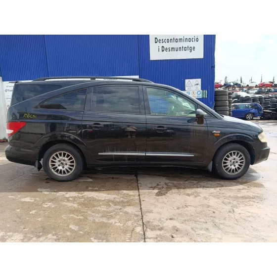 SSANGYONG RODIUS '2006 *