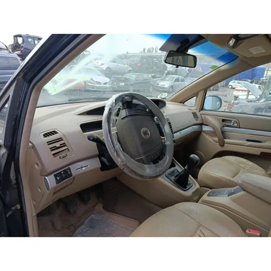 SSANGYONG RODIUS '2006 *