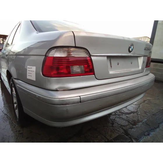 BMW SERIE 5 BERLINA (E39) '2002 525D PLATA