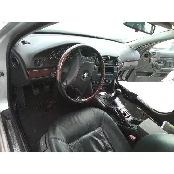 BMW SERIE 5 BERLINA (E39) '2002 525D PLATA