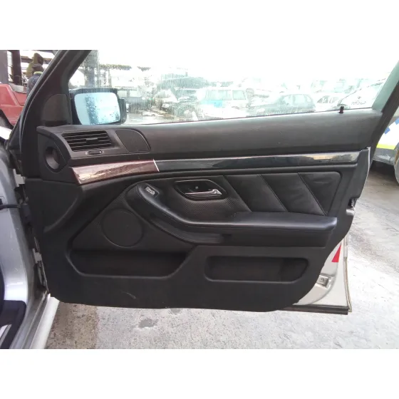 BMW SERIE 5 BERLINA (E39) '2002 525D PLATA