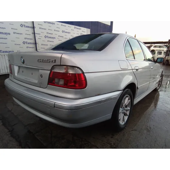 BMW SERIE 5 BERLINA (E39) '2002 525D PLATA