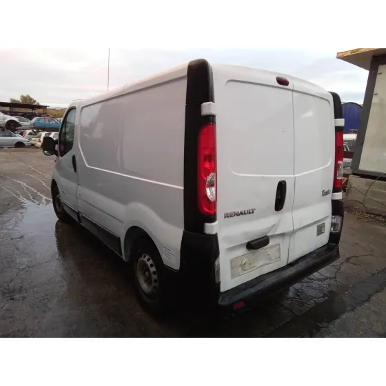 RENAULT TRAFIC CAJA CERRADA (AB 4.01) '2006 1.9 DIESEL BLANCO