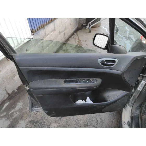 PEUGEOT 307 BREAK / SW (S1) '2003 2.0 HDI FAP CAT NEGRO