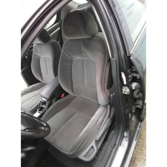 PEUGEOT 407 '2005 2.0 16V HDI CAT (RHR / DW10BTED4) NEGRO
