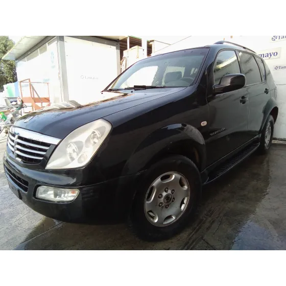 SSANGYONG REXTON '2005 2.7 TURBODIESEL CAT NEGRO