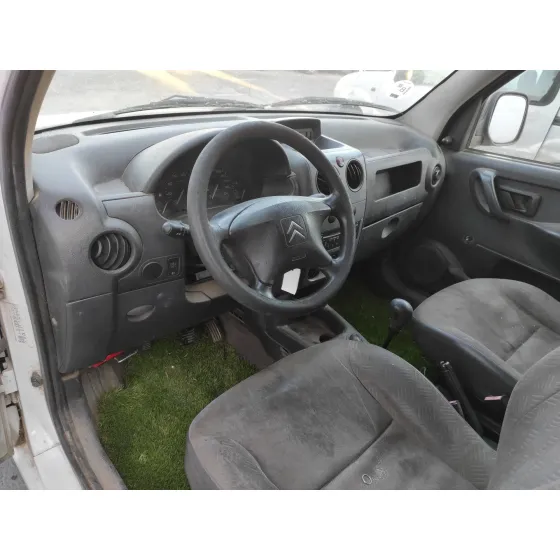 CITROEN BERLINGO '2006 1.9 DIESEL BLANCO