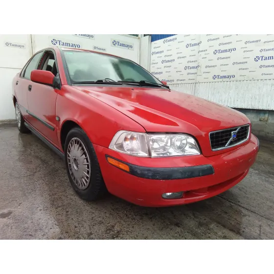 VOLVO S40 BERLINA '2002 1.9 DIESEL CAT ROJO