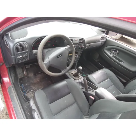 VOLVO S40 BERLINA '2002 1.9 DIESEL CAT ROJO