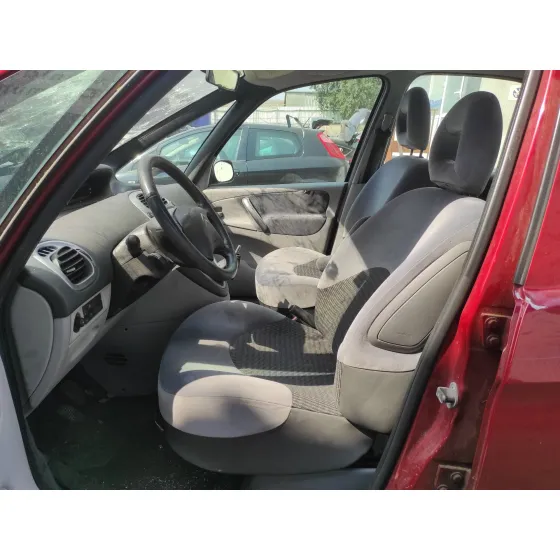 CITROEN XSARA PICASSO '2007 1.6 16V HDI FAP GRANATE