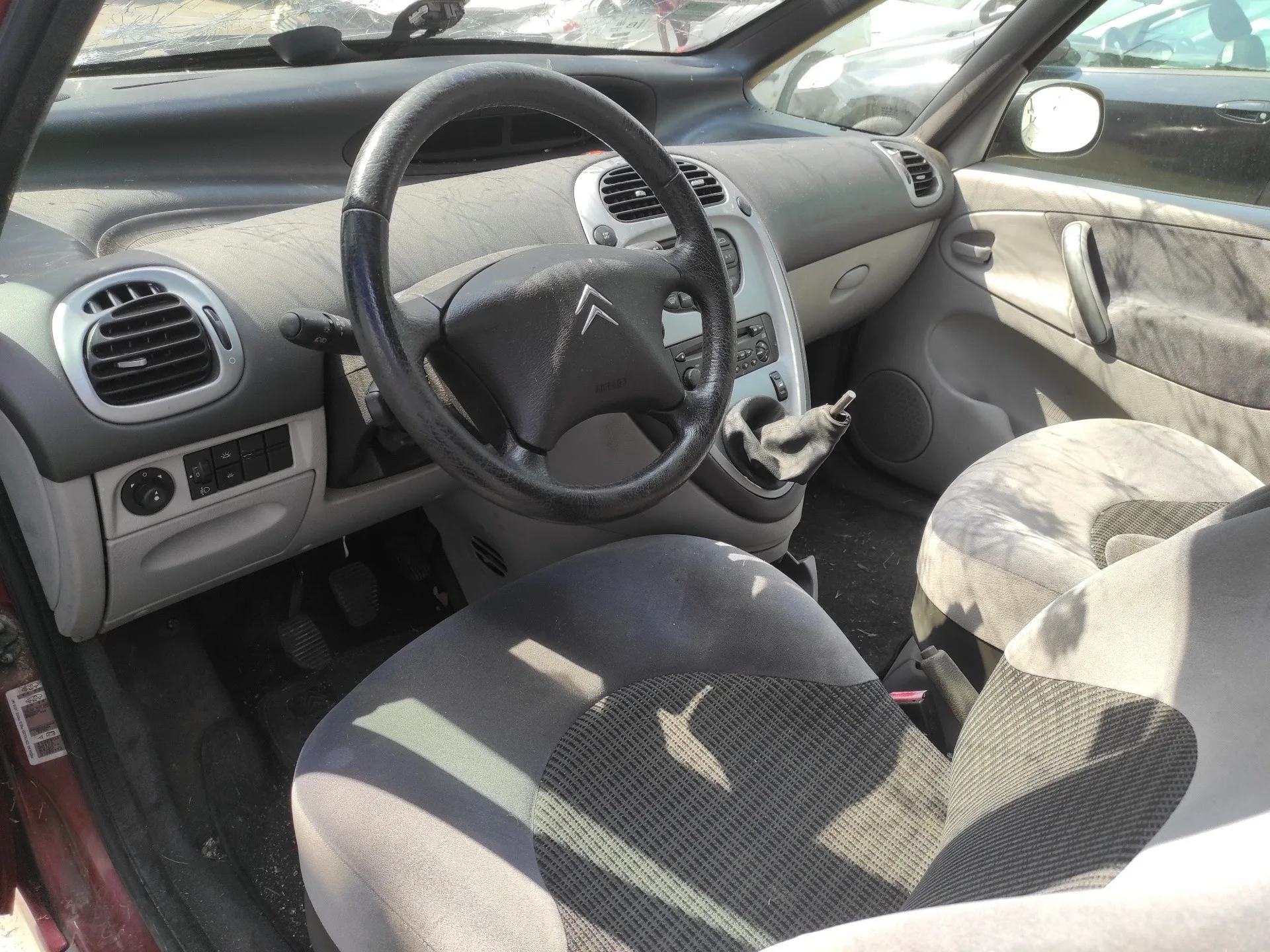 CITROEN XSARA PICASSO '2007 1.6 16V HDI FAP GRANATE