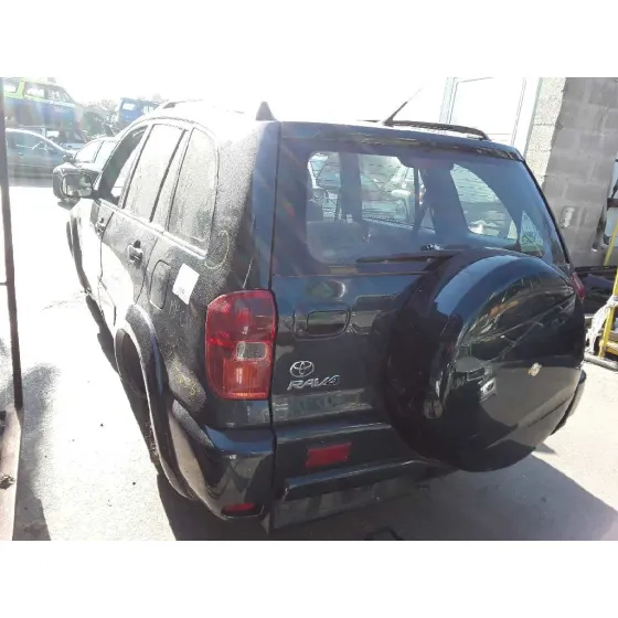 TOYOTA RAV 4 (A2) '2002 2.0 16V CAT VERDE