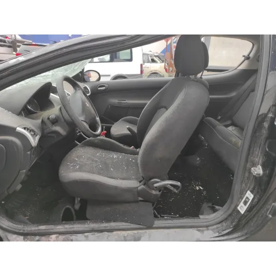 PEUGEOT 206+ '2009 * NEGRO