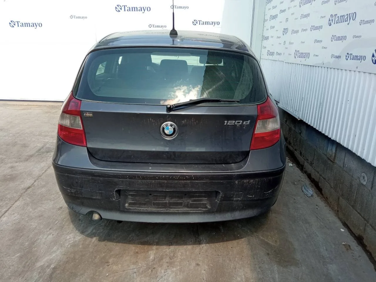 BMW SERIE 1 BERLINA (E81/E87) BMW SERIE 1 BERLINA (E81/E87) '2006 2.0 16V DIESEL GRIS 2004