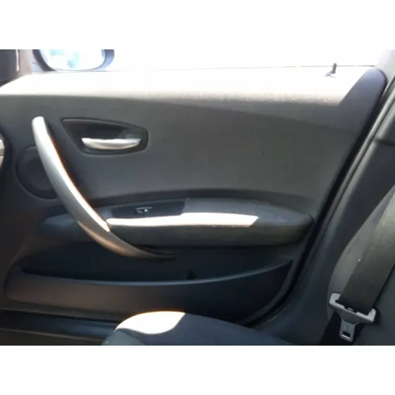 BMW SERIE 1 BERLINA (E81/E87) '2006 2.0 16V DIESEL GRIS