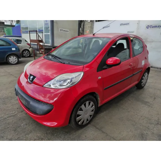 PEUGEOT 107 '2006 1.4 HDI CAT (8HT / DV4TD) ROJO