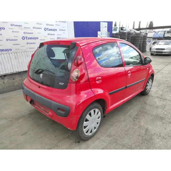 PEUGEOT 107 '2006 1.4 HDI CAT (8HT / DV4TD) ROJO