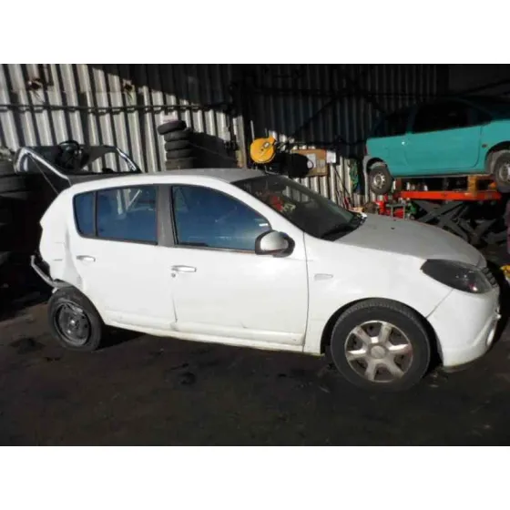 DACIA SANDERO '2010 1.5 DCI DIESEL CAT BLANCO