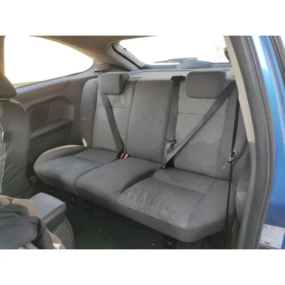 FORD FOCUS BERLINA (CAP) '2005 * AZUL ELECTRICO