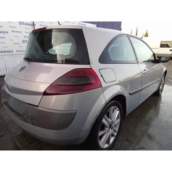 RENAULT MEGANE II BERLINA 3P '2003 1.9 DCI DIESEL GRIS