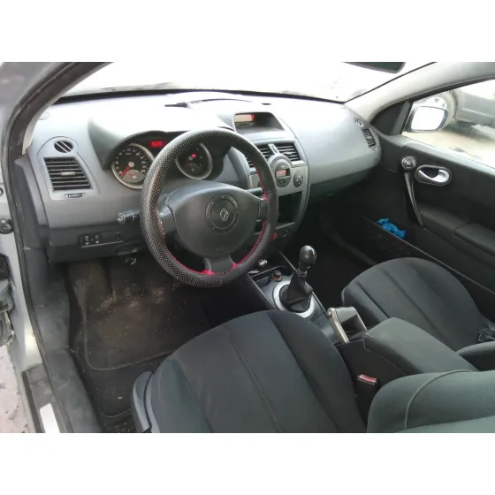 RENAULT MEGANE II BERLINA 3P '2003 1.9 DCI DIESEL GRIS