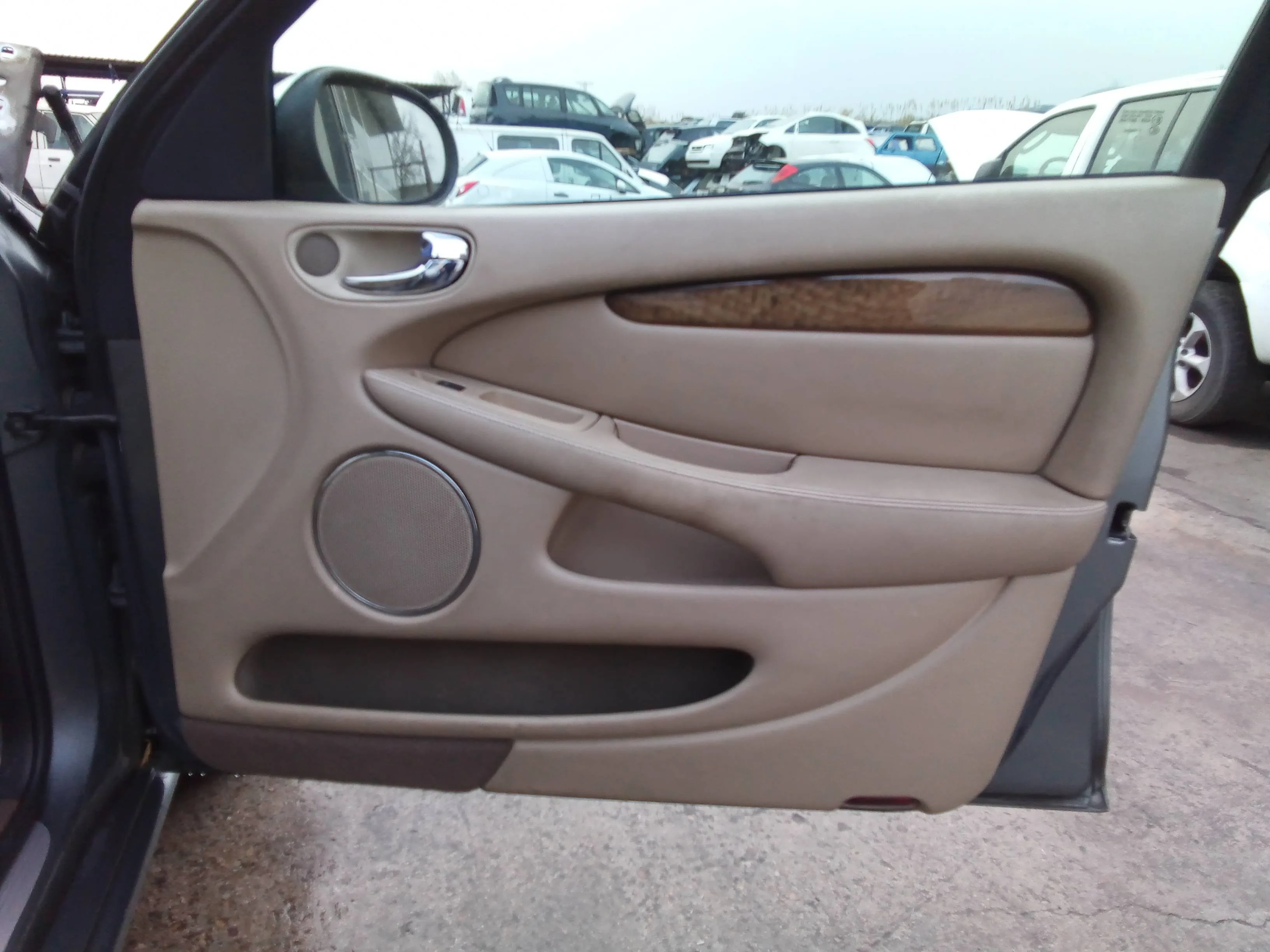 JAGUAR X-TYPE JAGUAR X-TYPE '2006 2.2 DIESEL CAT GRIS 2001
