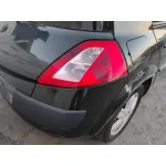 RENAULT MEGANE II BERLINA 5P RENAULT MEGANE II BERLINA 5P '2005 1.5 DCI DIESEL NEGRO 2002