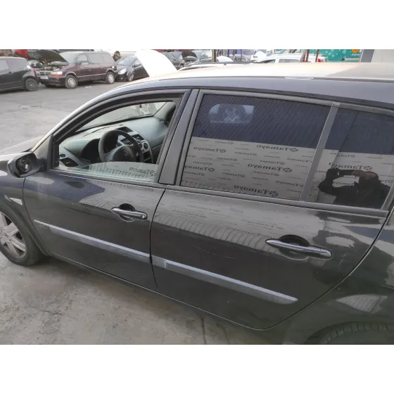 RENAULT MEGANE II BERLINA 5P '2005 1.5 DCI DIESEL NEGRO