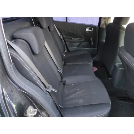 RENAULT MEGANE II BERLINA 5P '2005 1.5 DCI DIESEL NEGRO