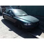 VOLVO S60 BERLINA VOLVO S60 BERLINA '2002 2.4 DIESEL CAT VERDE 2000