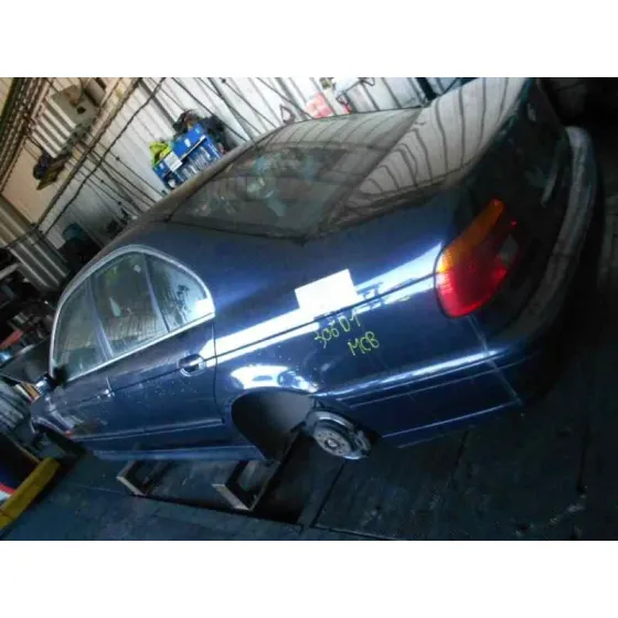 BMW SERIE 5 BERLINA (E39) '2001 3.0 24V TURBODIESEL CAT AZUL