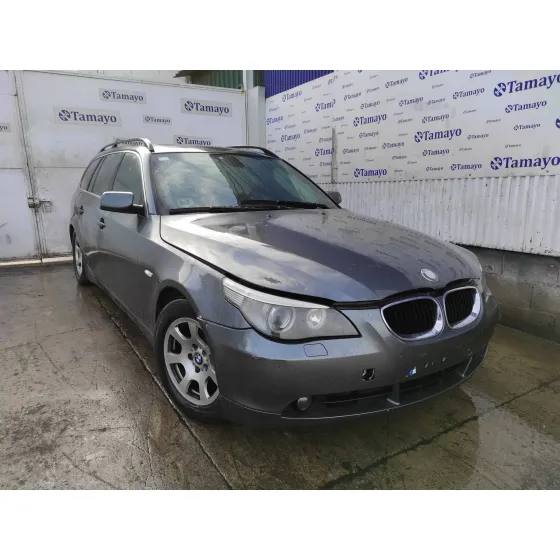 BMW SERIE 5 TOURING (E61) '2004 2.5 24V TURBODIESEL CAT GRIS OSCURO