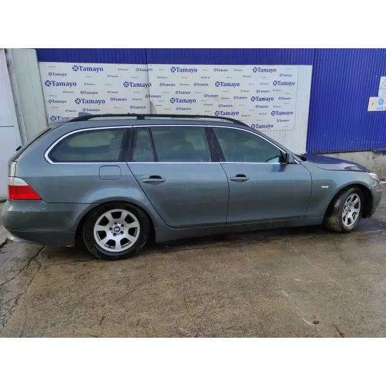 BMW SERIE 5 TOURING (E61) '2004 2.5 24V TURBODIESEL CAT GRIS OSCURO