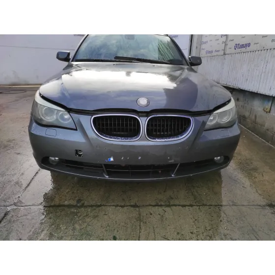 BMW SERIE 5 TOURING (E61) '2004 2.5 24V TURBODIESEL CAT GRIS OSCURO