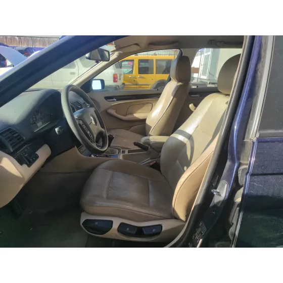 BMW SERIE 3 TOURING (E46) '2005 * AZUL MARINO