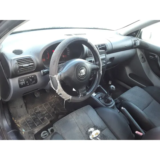 SEAT LEON (1M1) '2002 *