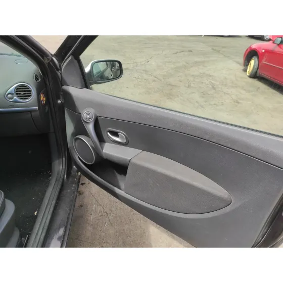 RENAULT CLIO III '2007 1.5 DCI DIESEL CAT AZUL MARINO